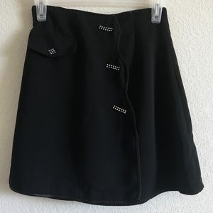 CLASSY VINTAGE WOMEN’S BLACK SKORT